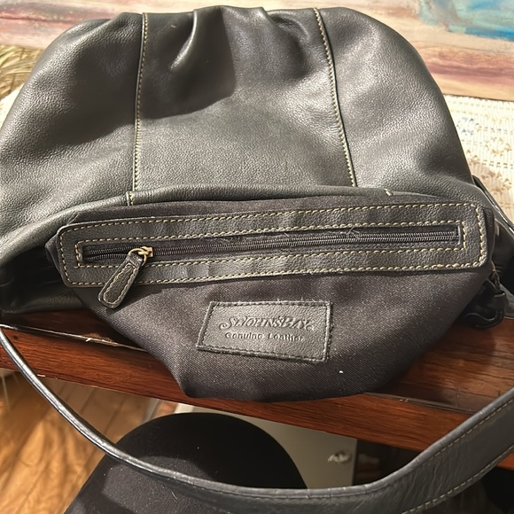 St. John's Bay hobo purse, one zip pocket two Smaller pockets, black - Picture 5 of 6